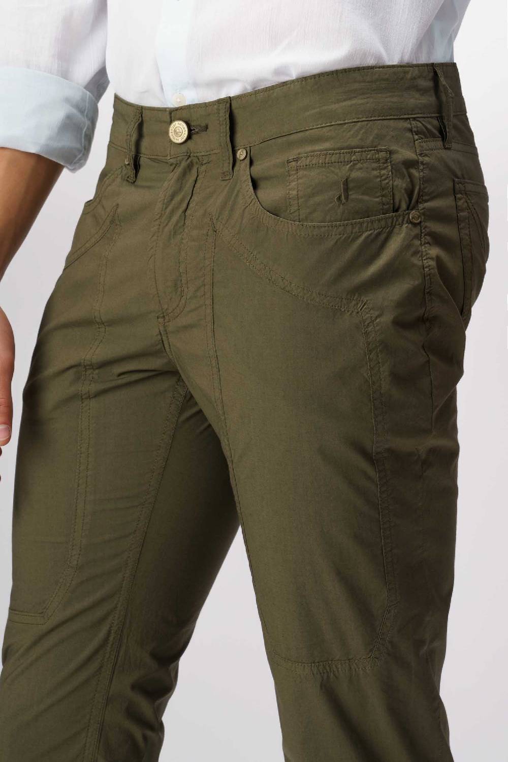 Jeckerson John - Pantalone 5 tasche con toppa verde militare Consegna Veloce
