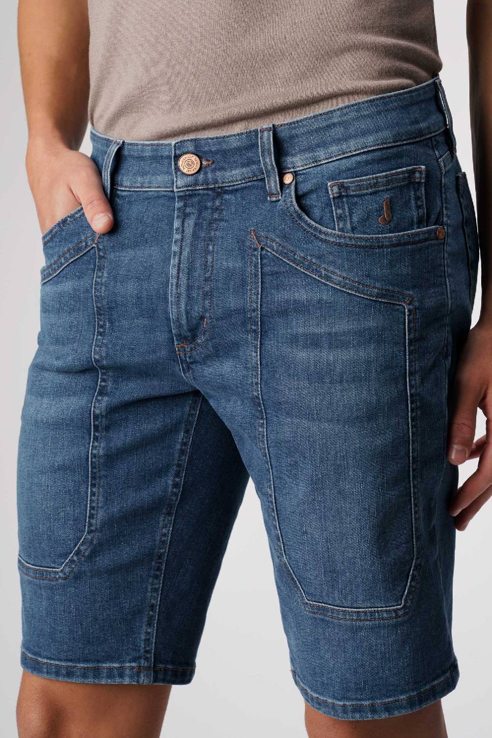 Jeckerson Jayden - Bermuda con toppa in comfort denim blu scuro Sconto