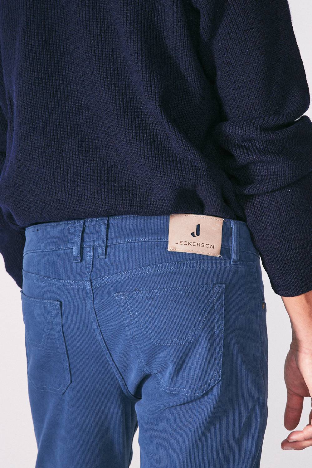 Jeckerson Pantalone in cotè de cheval slim fit con toppa Offerte