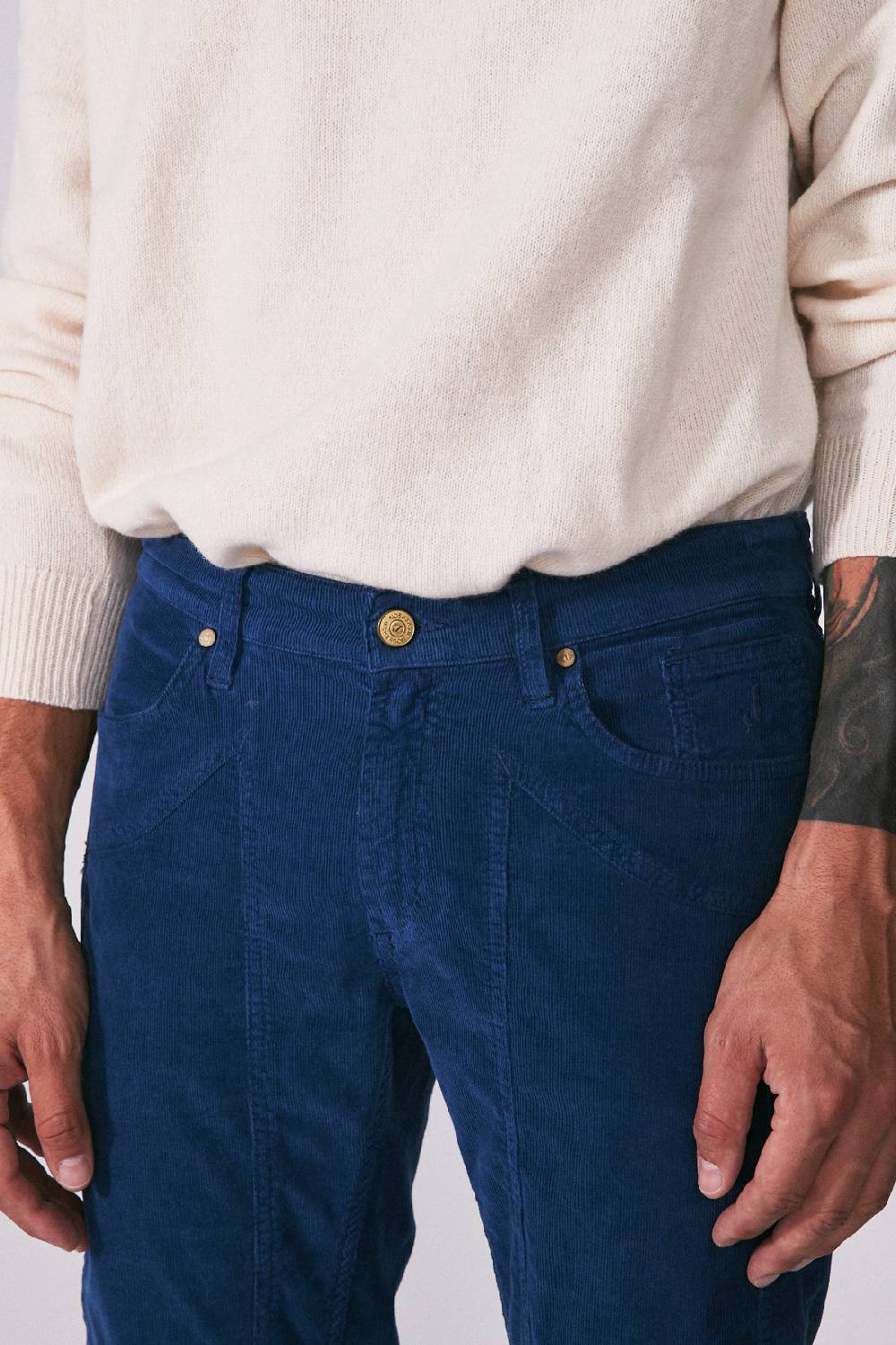 Jeckerson Pantalone slim fit in velluto con toppa in tono I Più Venduti