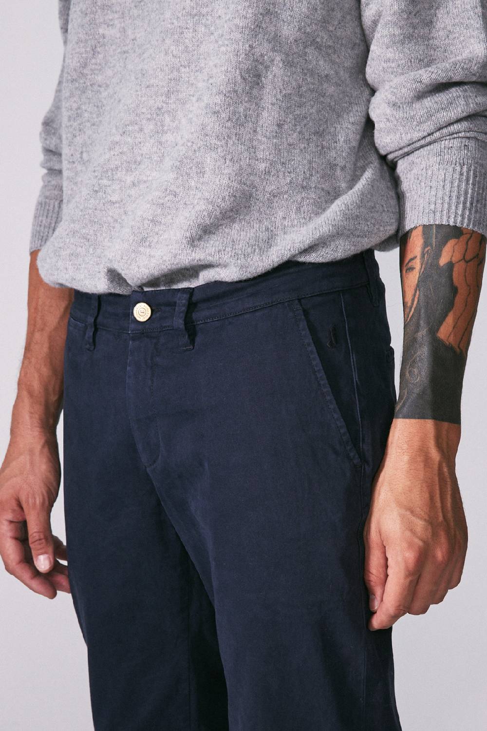 Jeckerson Chino in raso stretch con risvolto Negozio