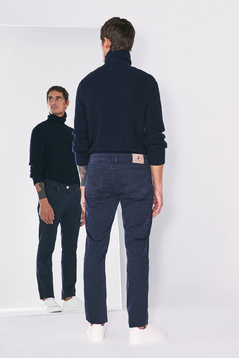 Jeckerson Pantalone slim fit in raso stretch con toppa In Saldo