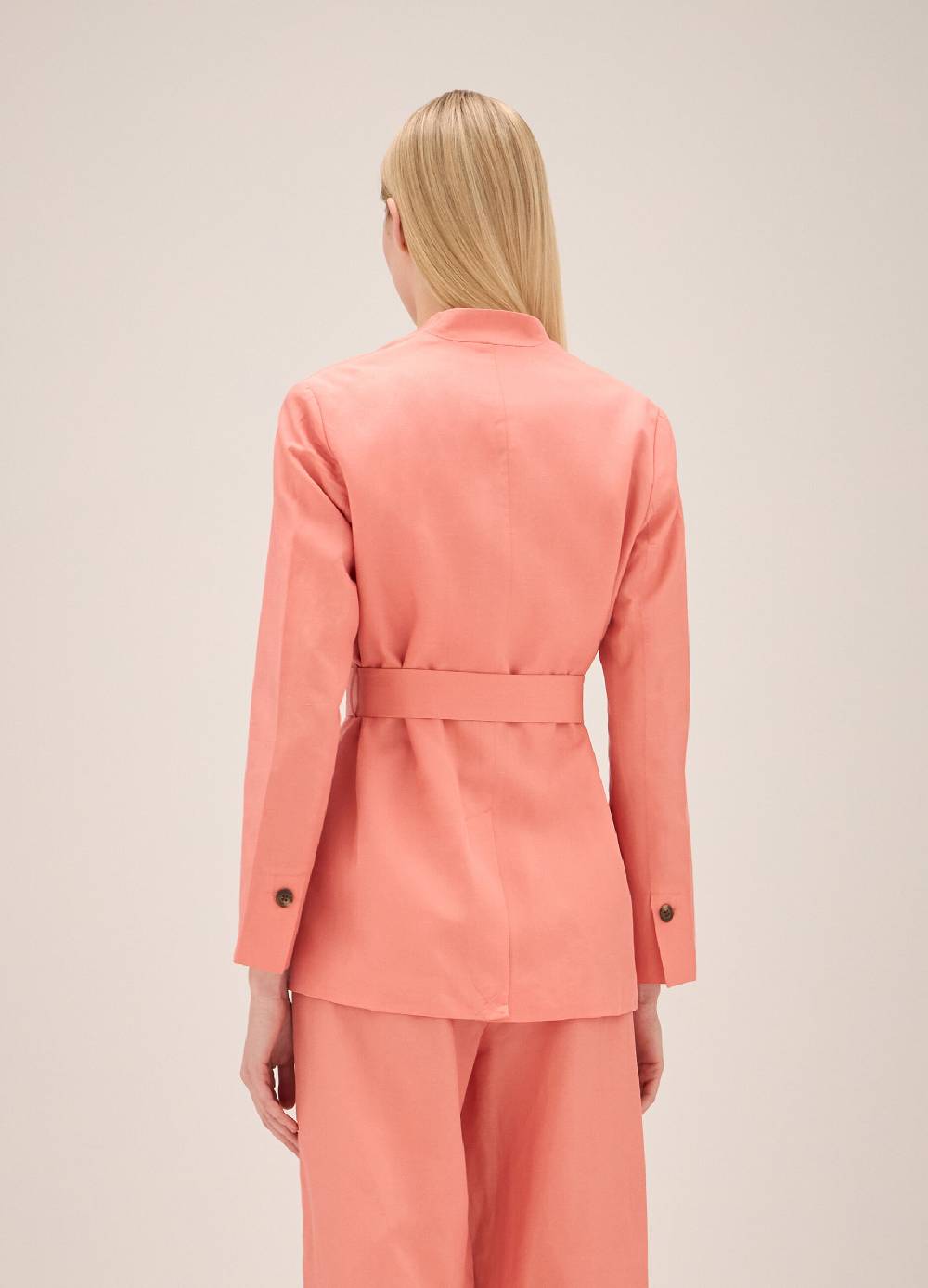 LES COPAINSBlazer misto lino con cintura Novità