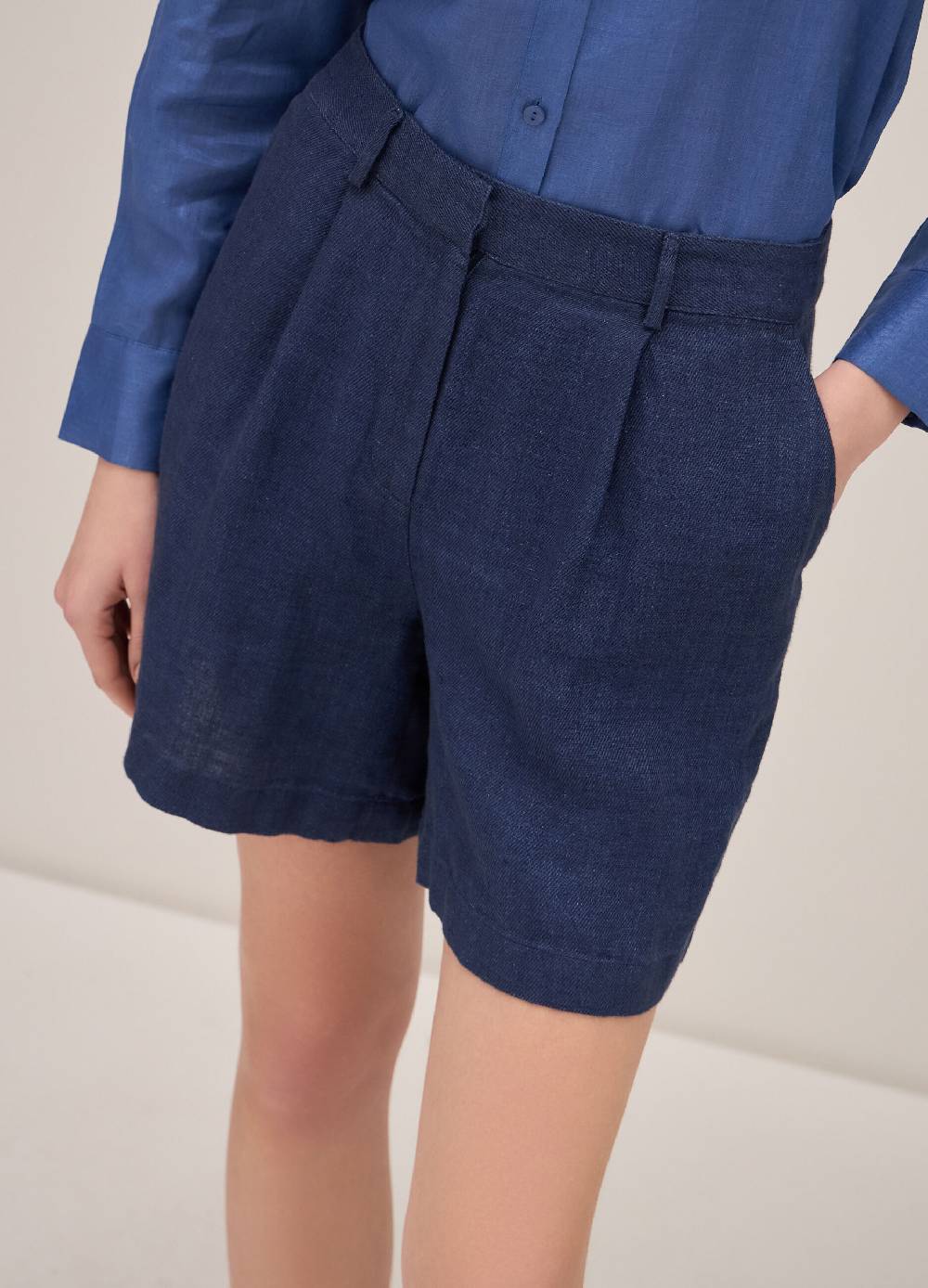 LES COPAINSPantaloni short in lino effetto denim Moda