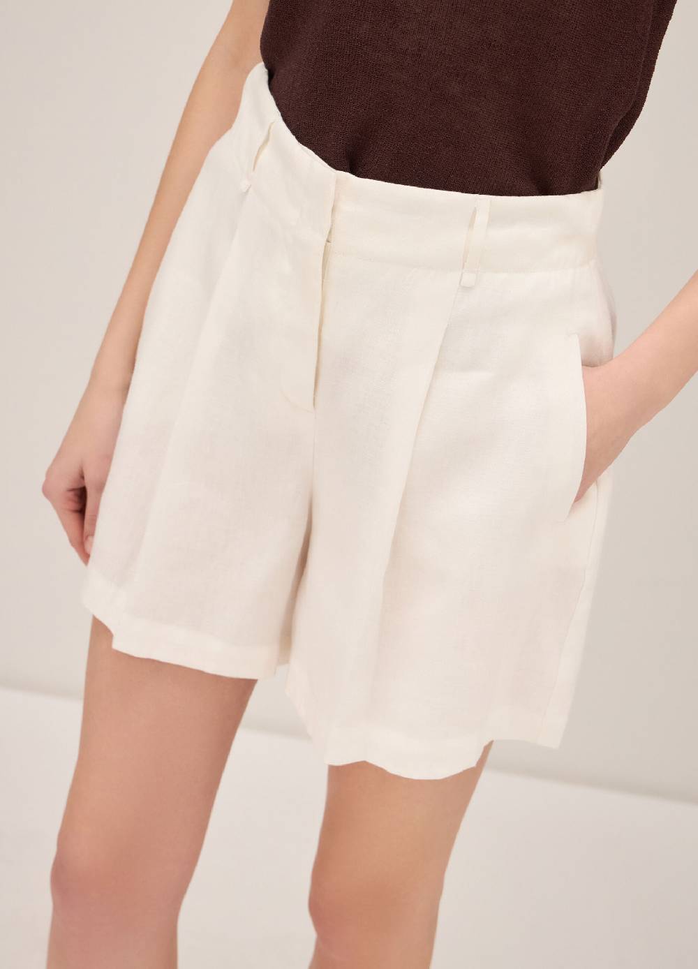 LES COPAINSShorts bermuda in lino Offerte esclusive