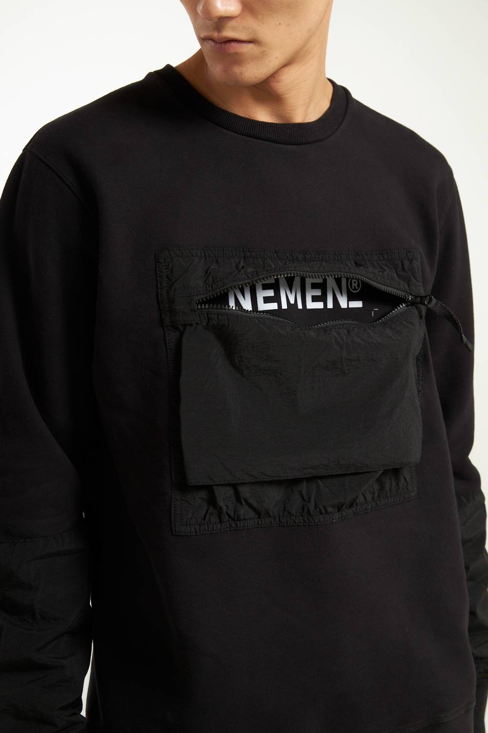 NemeN NMN_E23130F_111 [JYNX – CHEST POCKET ROUNDNECK] I Più Venduti
