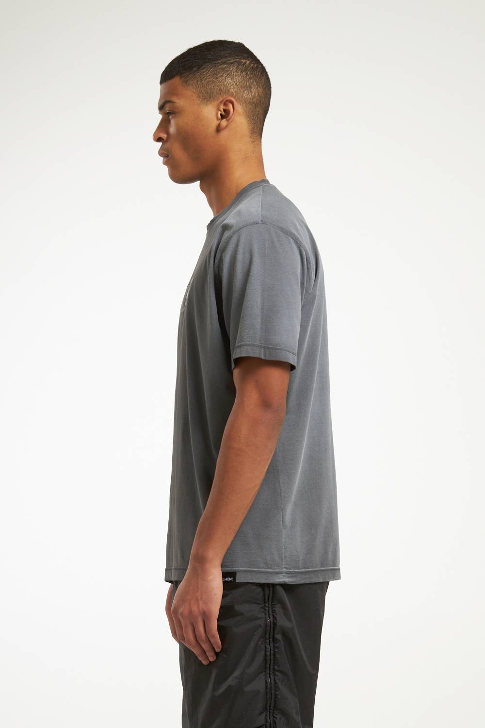 NemeN NMN_I22153T_149 [VENSE – HAND SPRAYED T-SHIRT] Convenienza