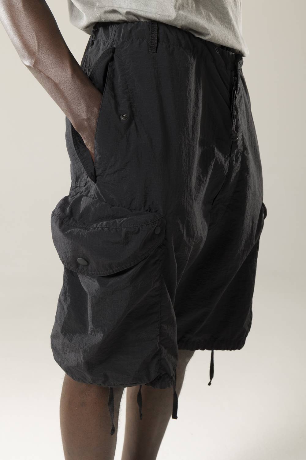 NemeN NMN_E22034P_111 [AKIRA CARGO SHORT] Offerte