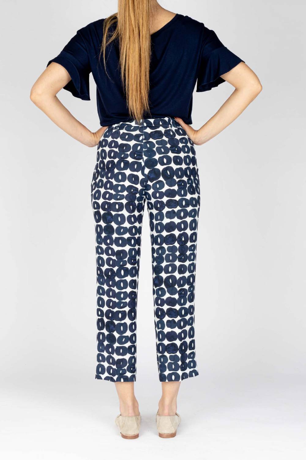 L.Pucci Pantaloni colore blu gamba larga tessuto viscosa stampa cerchio Nuova