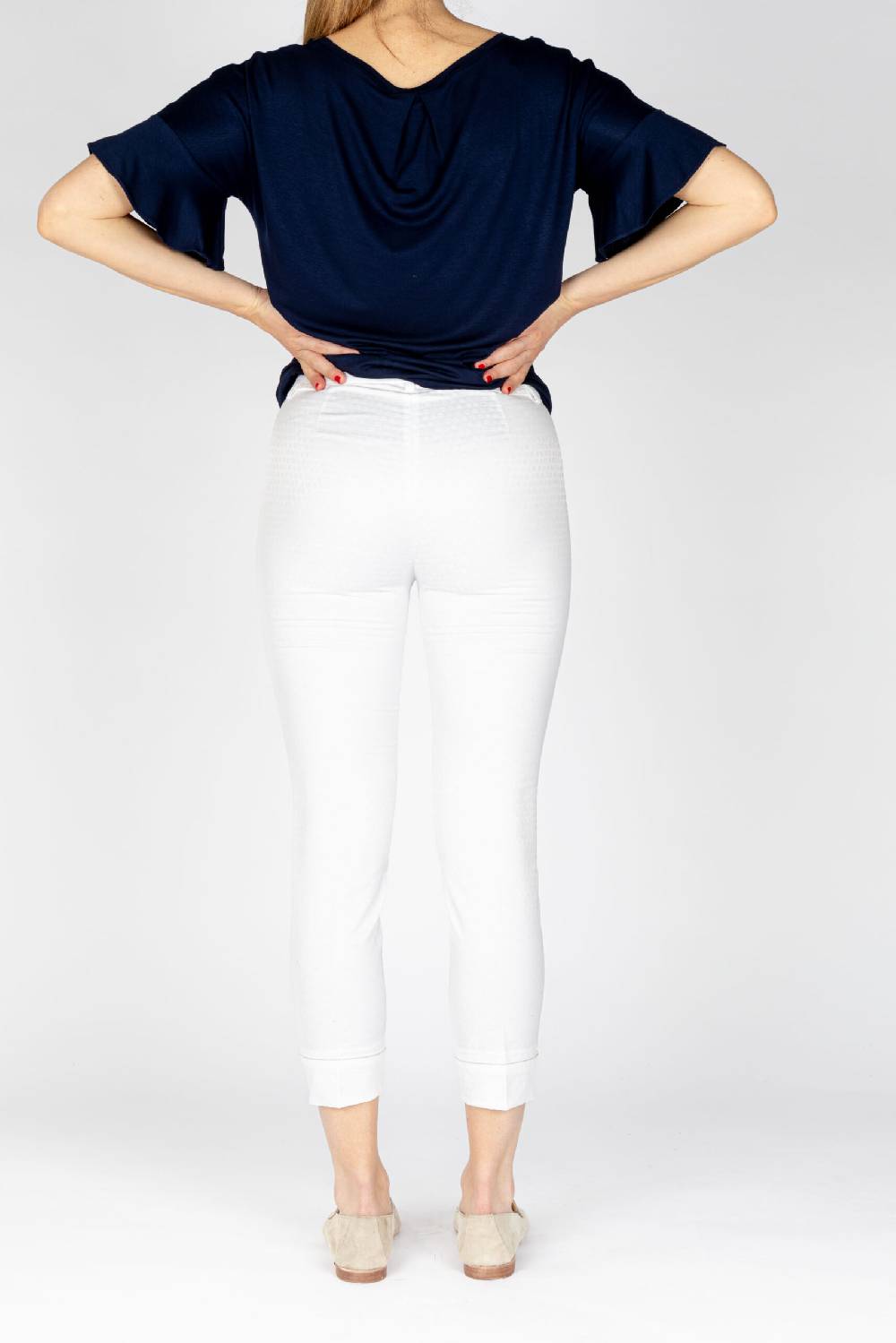 L.Pucci Pantaloni modello capri tessuto cotone operato colore bianco disegno quadretto Qualità