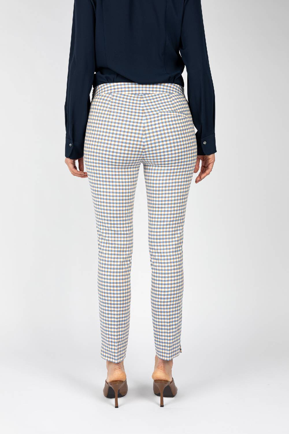 L.Pucci Pantaloni tessuto disegno quadretto colore celeste, linea a sigaretta Consegna Veloce