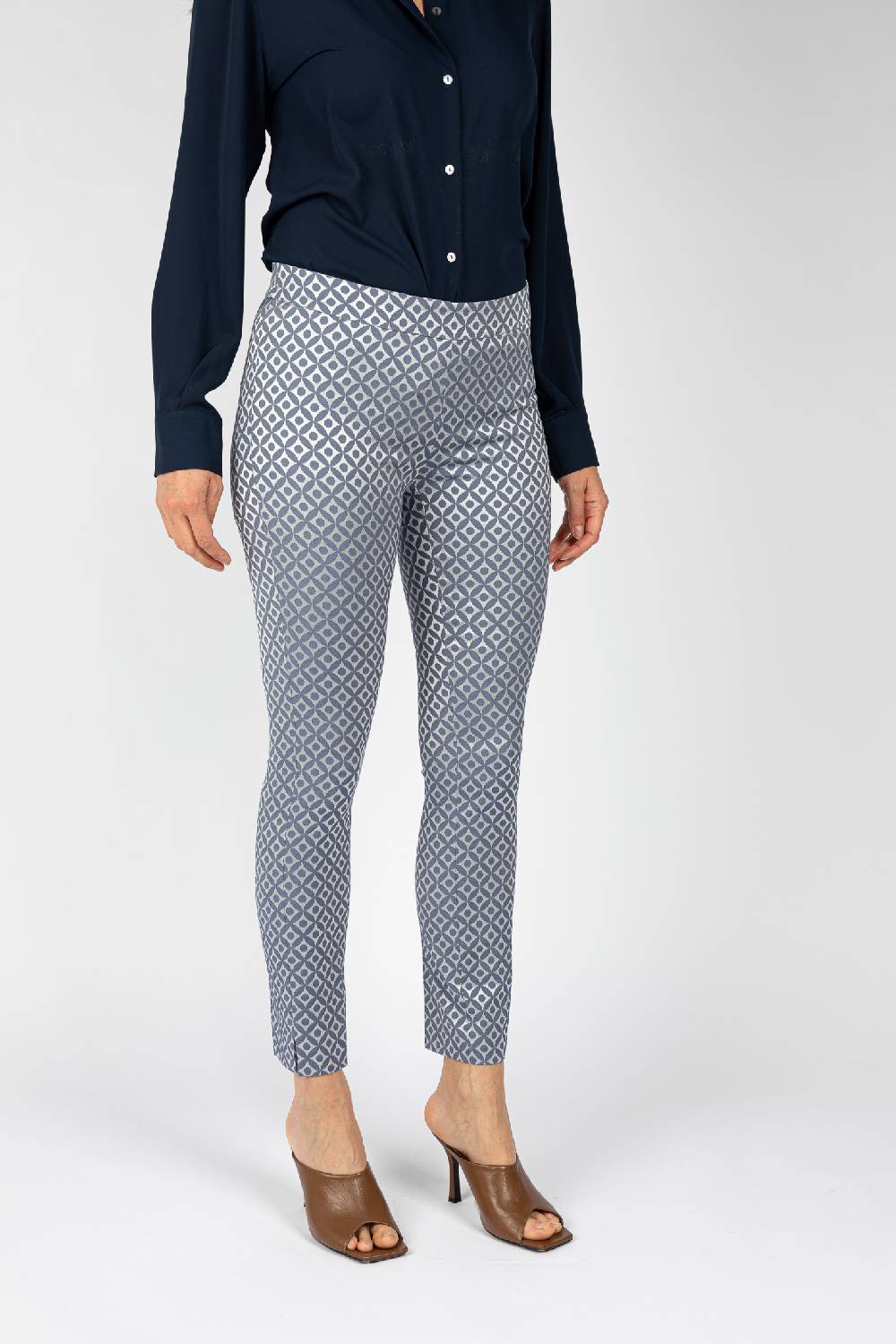 L.Pucci Pantaloni tessuto jacquard effetto lucido colore blu, linea a sigaretta Fino Al -60%