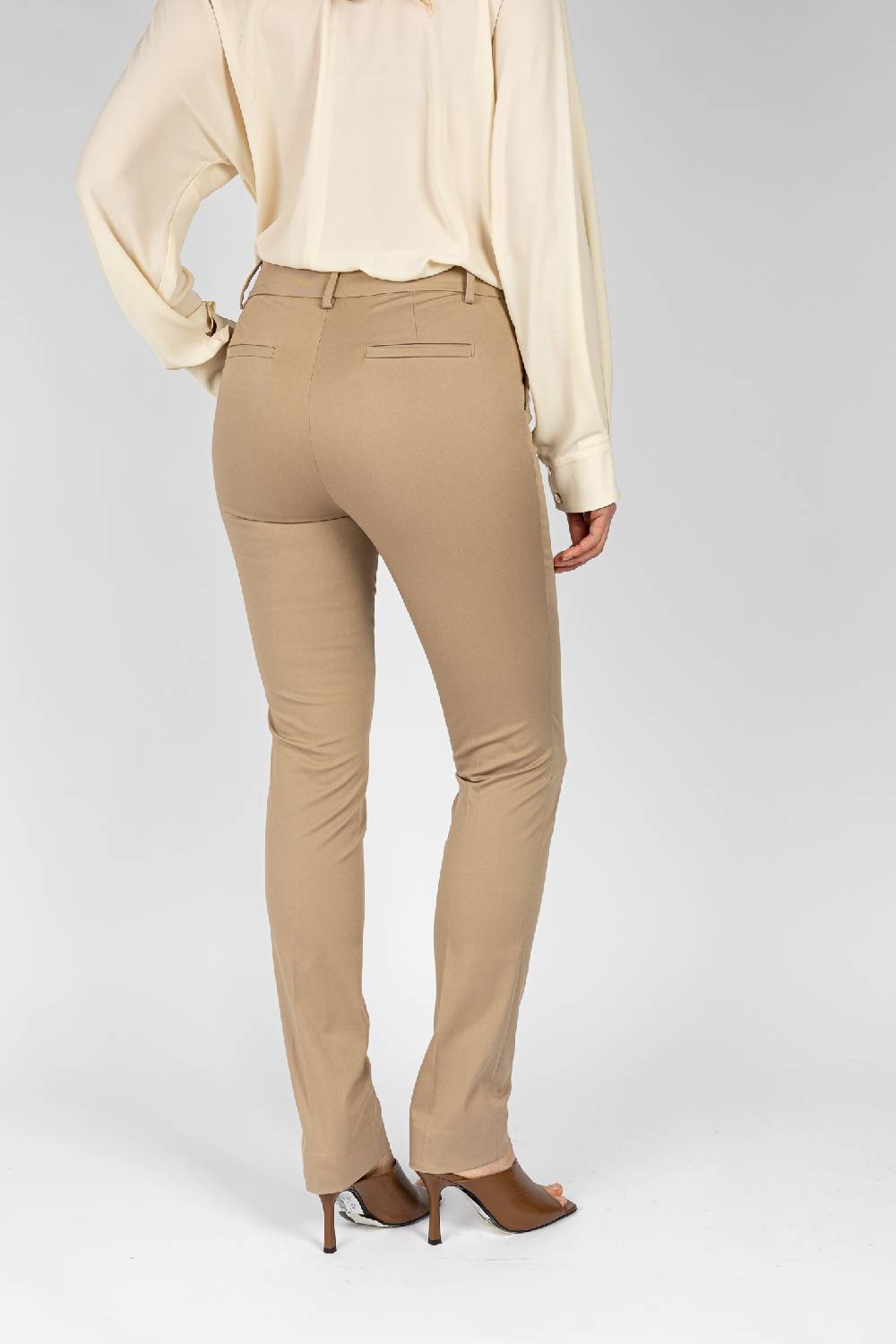 L.Pucci Pantaloni tessuto colore beige, gamba regolare Shopping Online