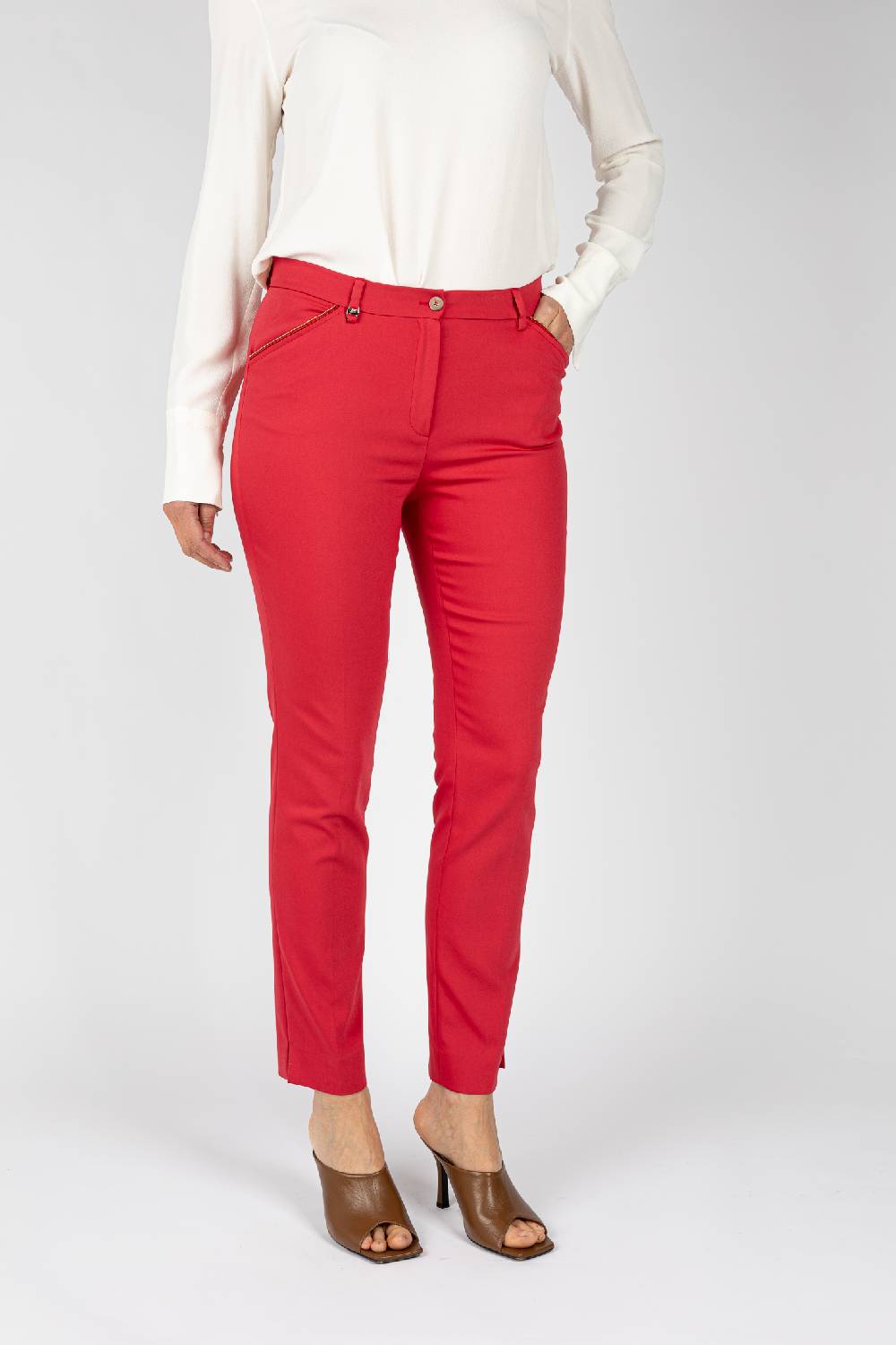 L.Pucci Pantaloni colore rosso, linea a sigaretta Online