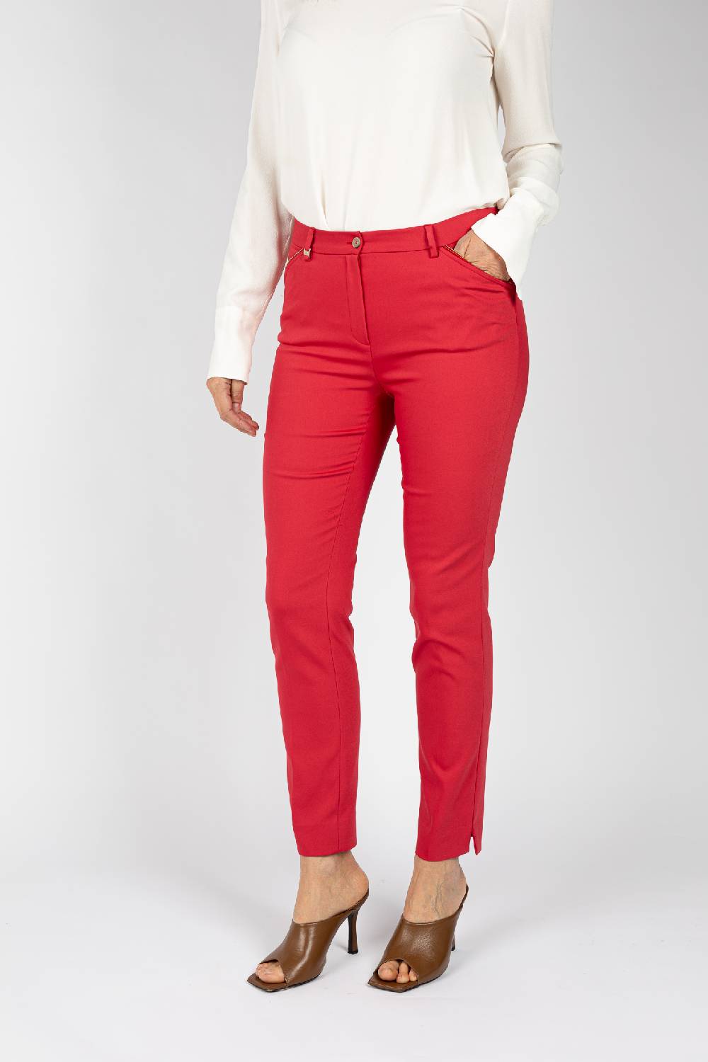L.Pucci Pantaloni colore rosso, linea a sigaretta Online