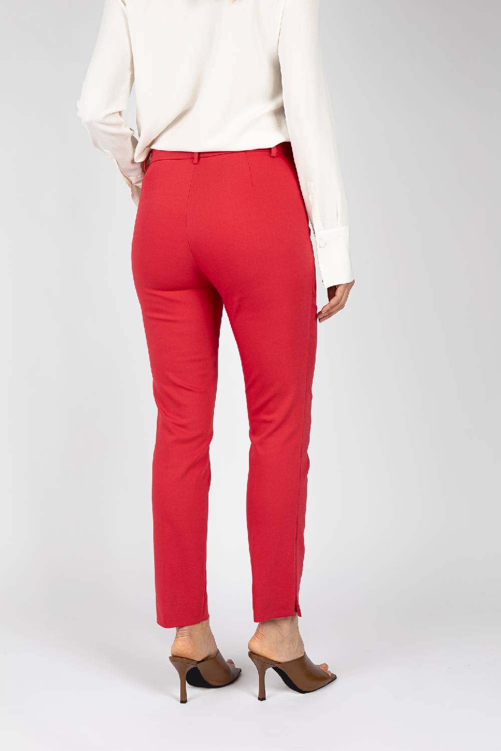 L.Pucci Pantaloni colore rosso, linea a sigaretta Online