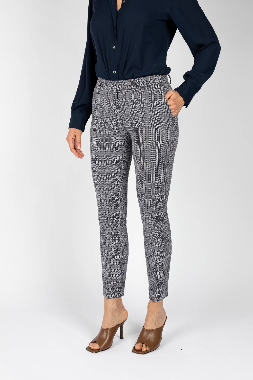 L.Pucci Pantaloni in tessuto jacquard blu su fondo ghiaccio gamba regolare colore blu In Vendita