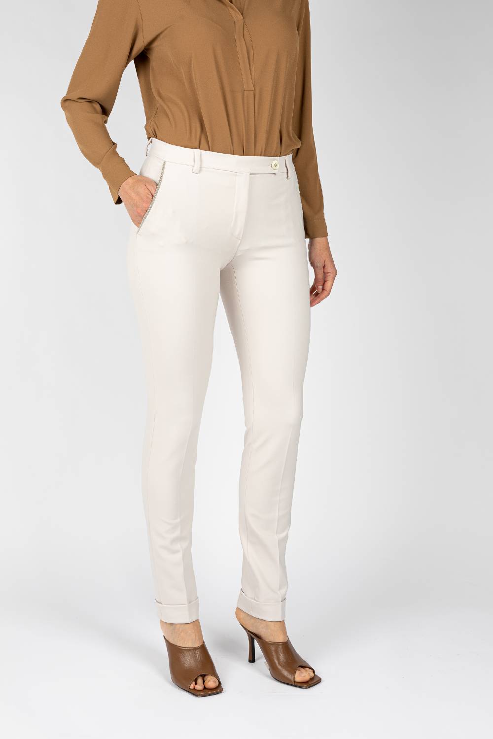 L.Pucci Pantaloni gamba regolare con rovescia colore ghiaccio Saldi