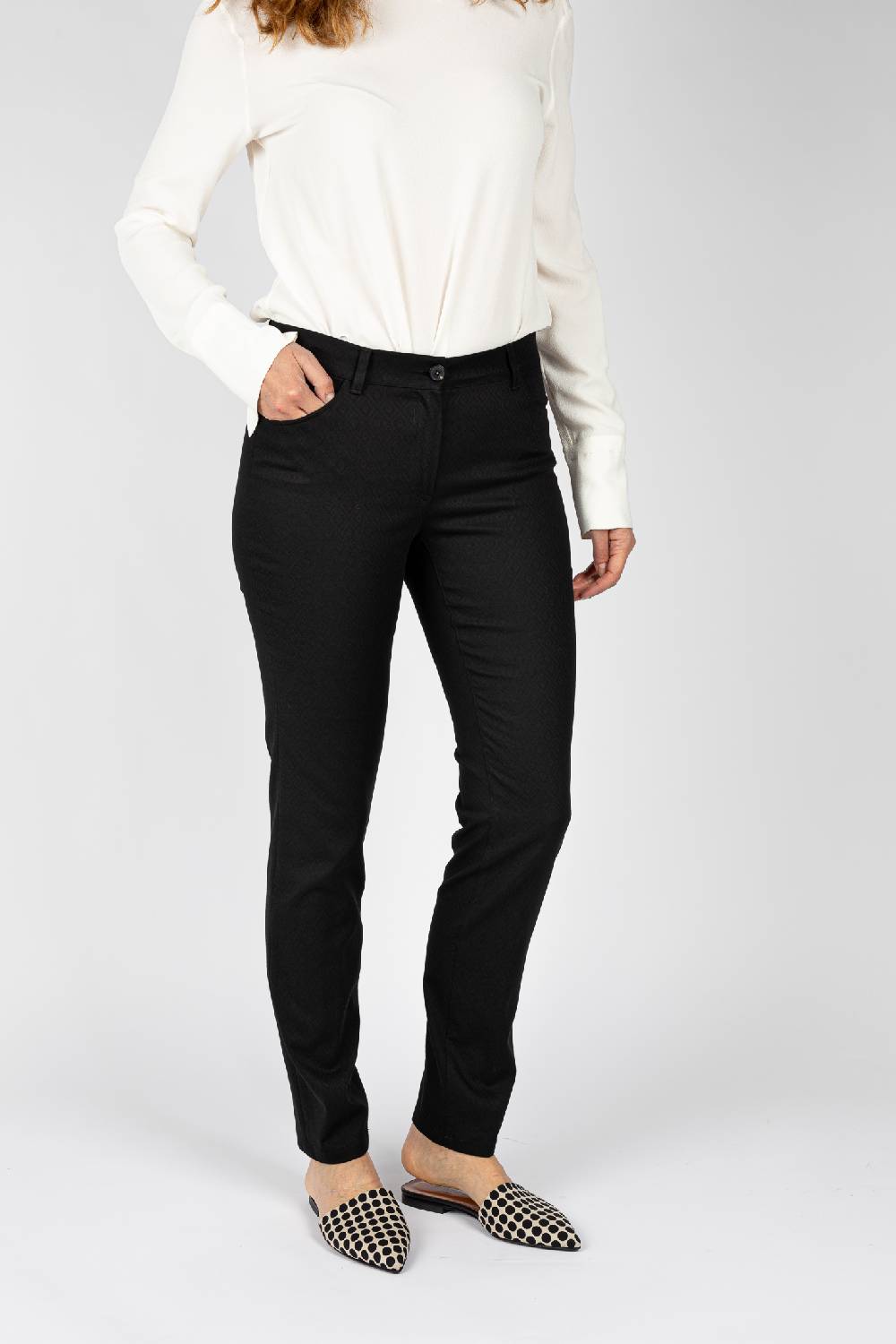 L.Pucci Pantaloni Jeans modello gamba regolare colore nero Saldi Di Fabbrica