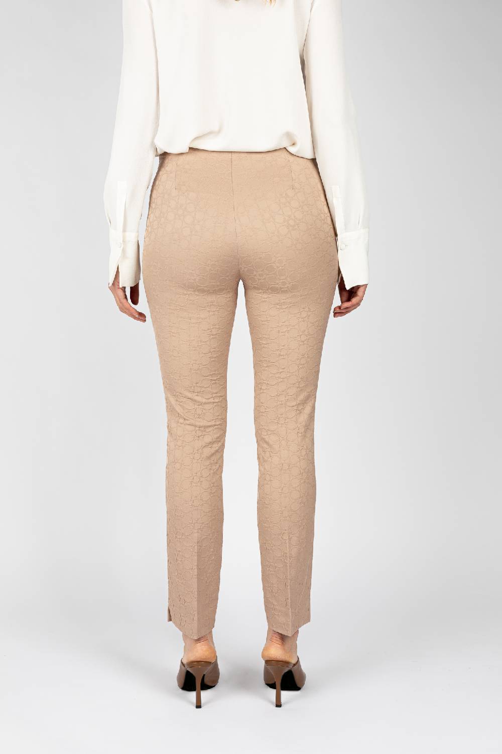 L.Pucci Pantaloni jacquard a fiore colore beige, linea stretta Shopping online