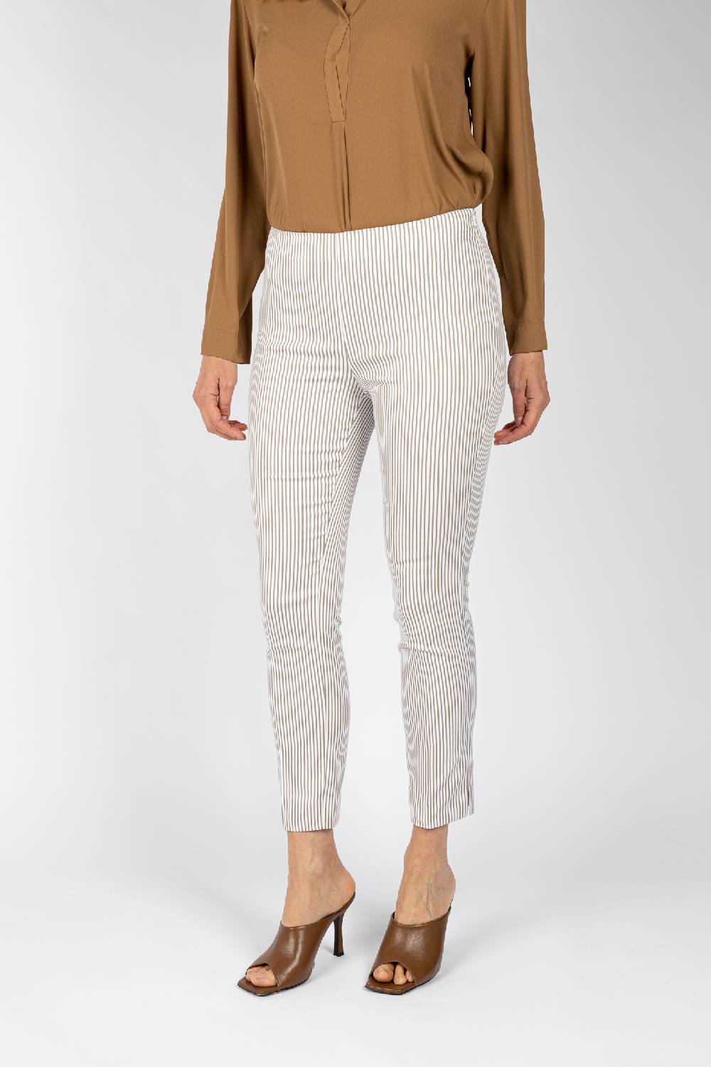 L.Pucci Pantaloni a riga colore beige da donna linea stretta Nuova