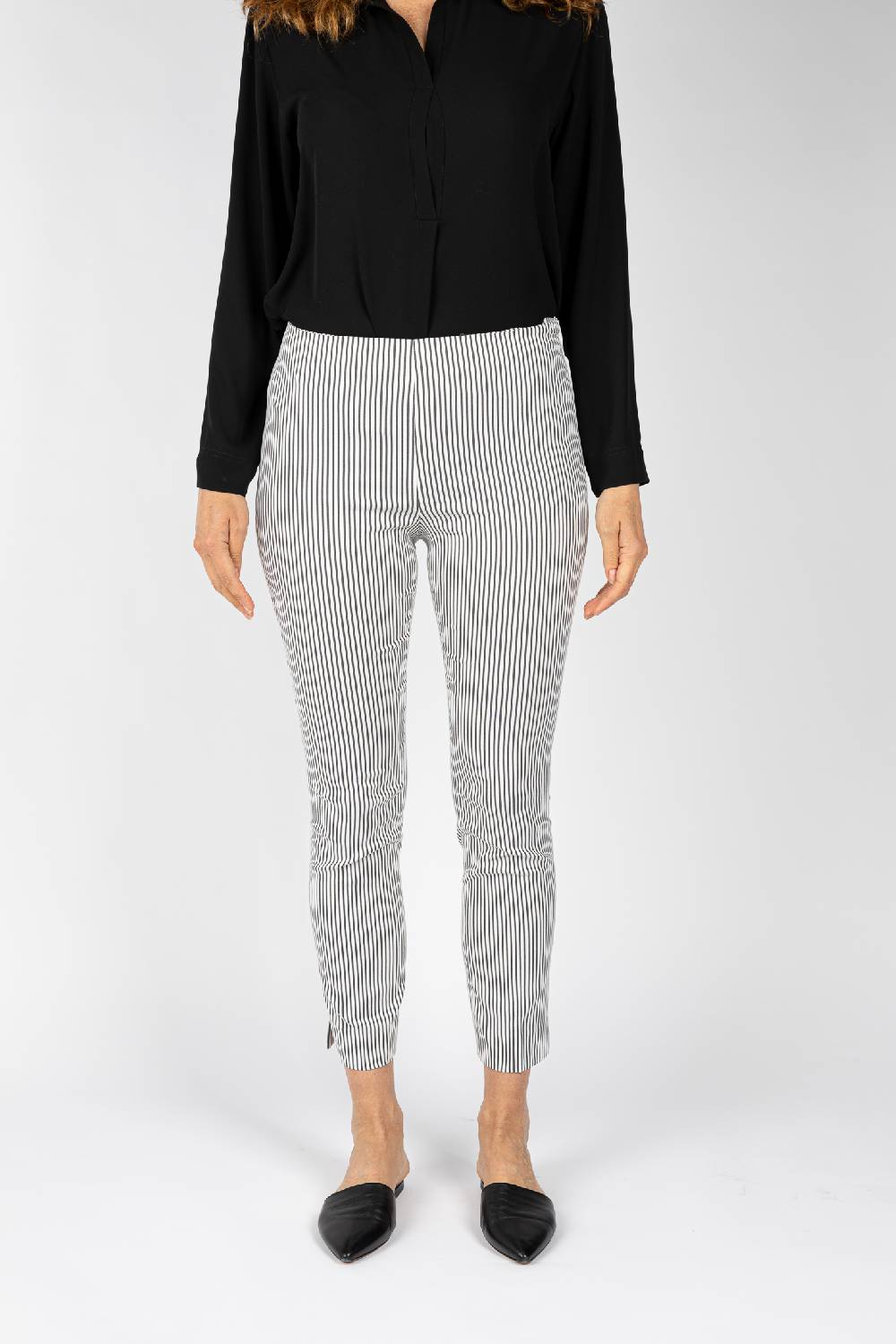 L.Pucci Pantaloni a riga colore nero da donna linea stretta