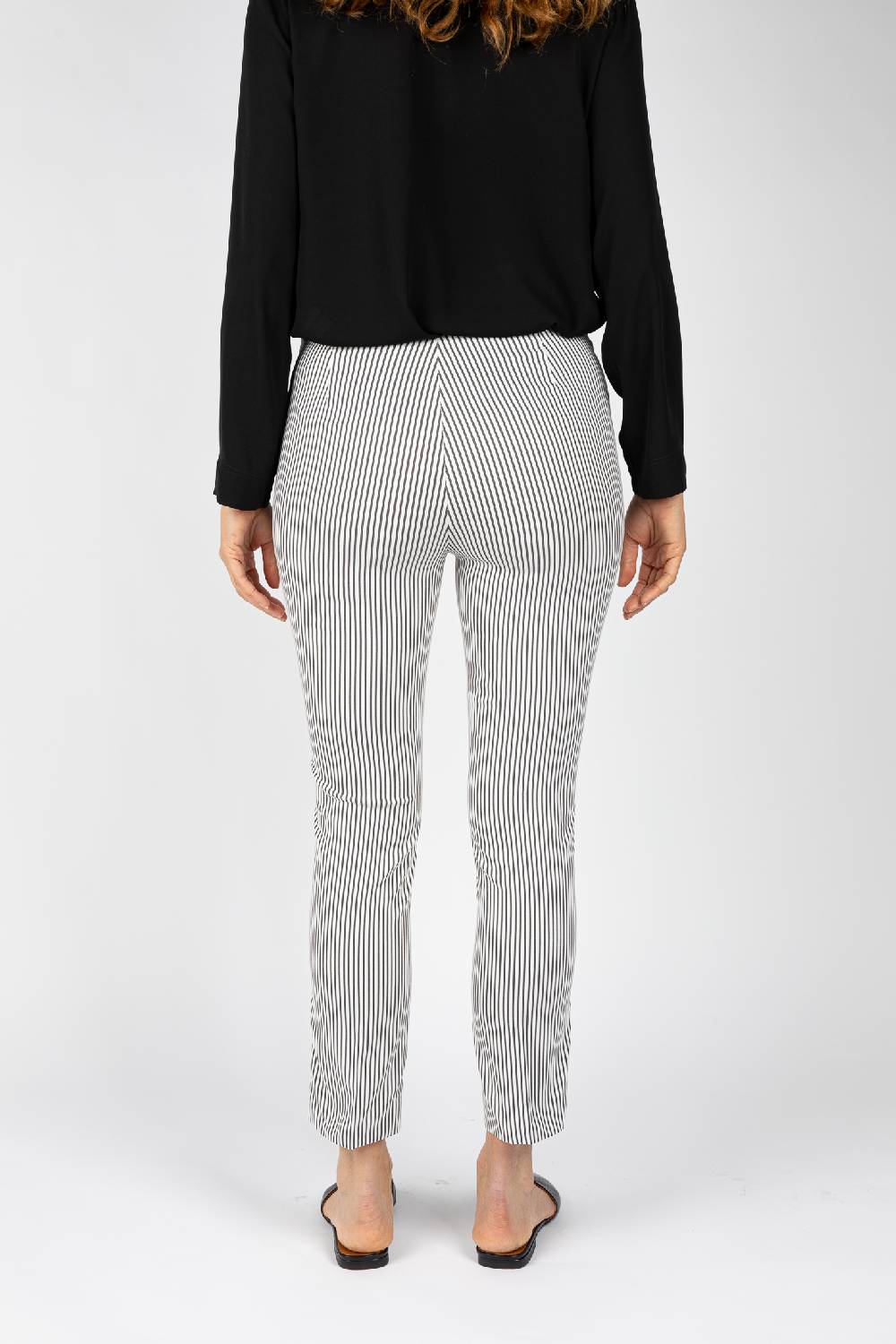 L.Pucci Pantaloni a riga colore nero da donna linea stretta Moda
