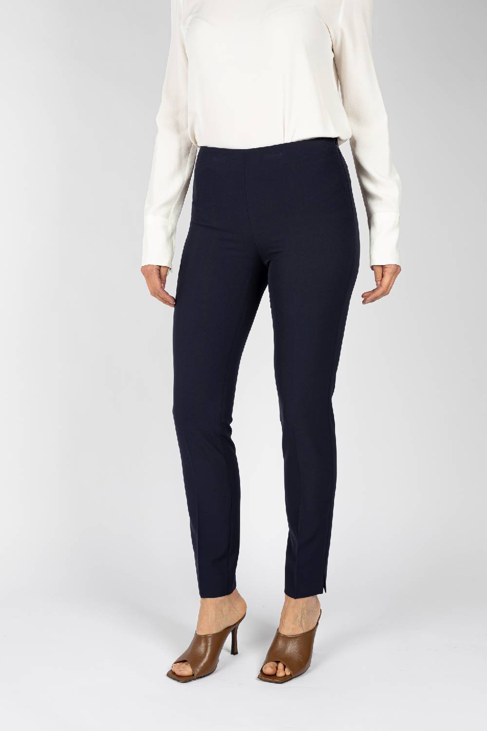 L.Pucci Pantaloni colore blu linea a gamba stretta da donna 2025