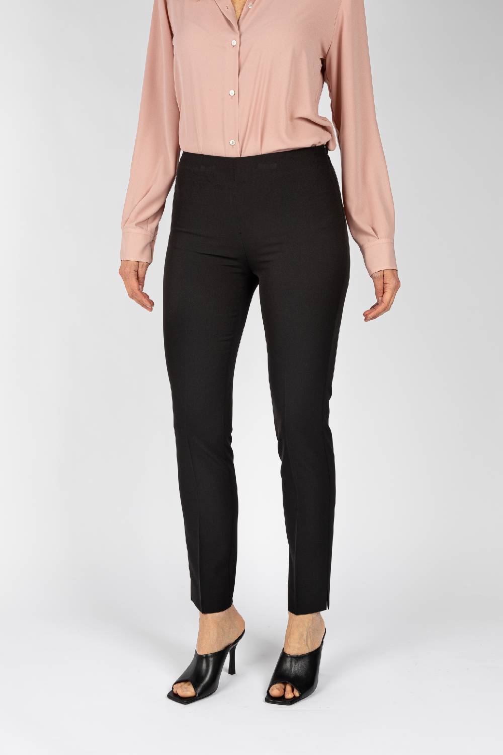 L.Pucci Pantaloni colore nero linea a gamba stretta da donna Italy