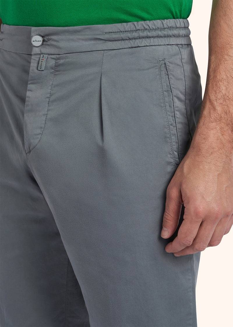 Kiton PANTALONI COTONE UP1LACK0600D05 Economico