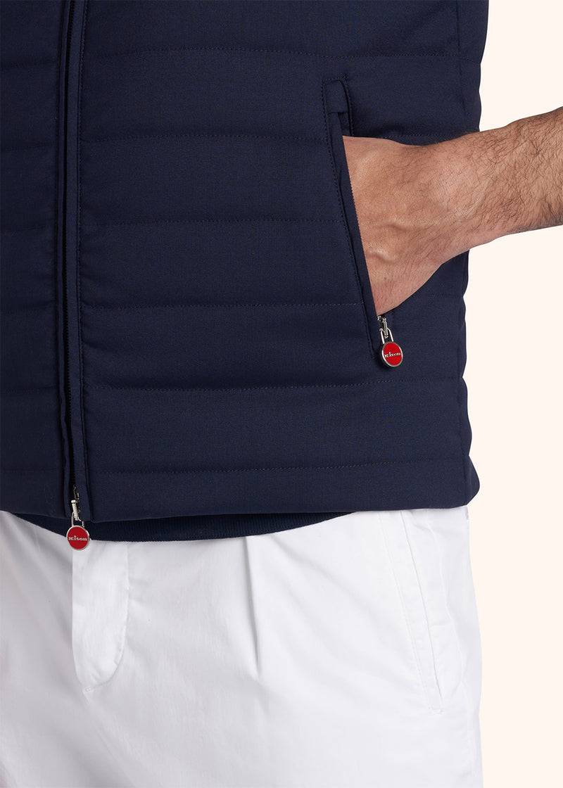 Kiton GIUBBOTTO SMANICATO LANA VERGINE UW1723K0638C05 Vendita Calda