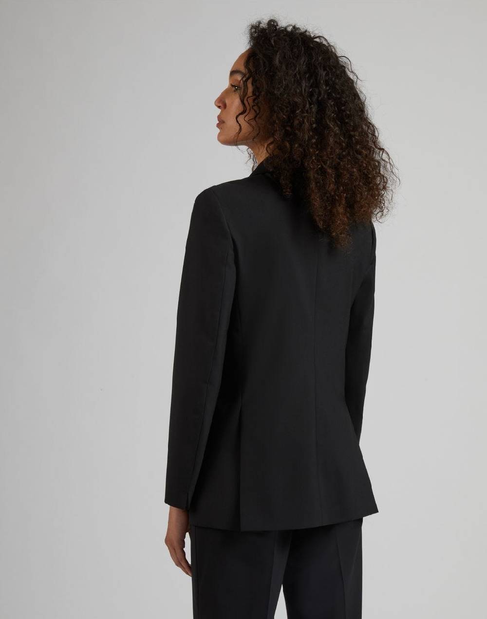 Lardini Blazer doppiopetto nero in tela di lana stretch Saldi
