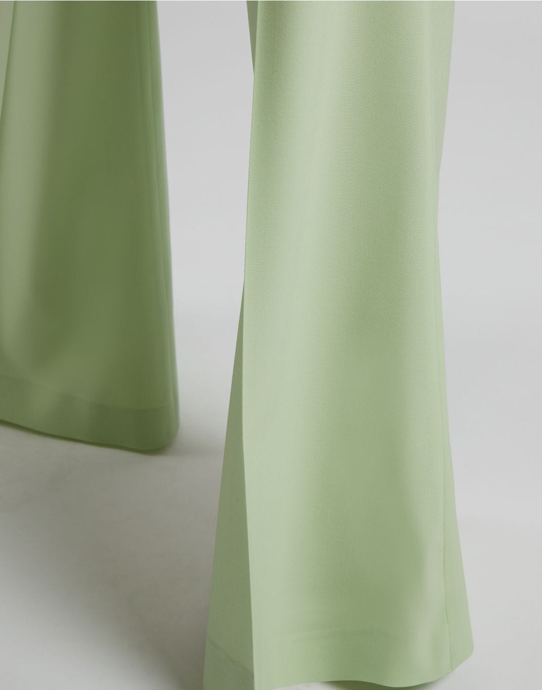 Lardini Pantalone verde a vita alta con fondo a zampa Nuova