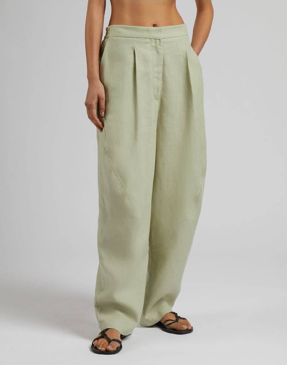 Lardini Pantalone ampio a vita bassa in tela di lino verde Saldi