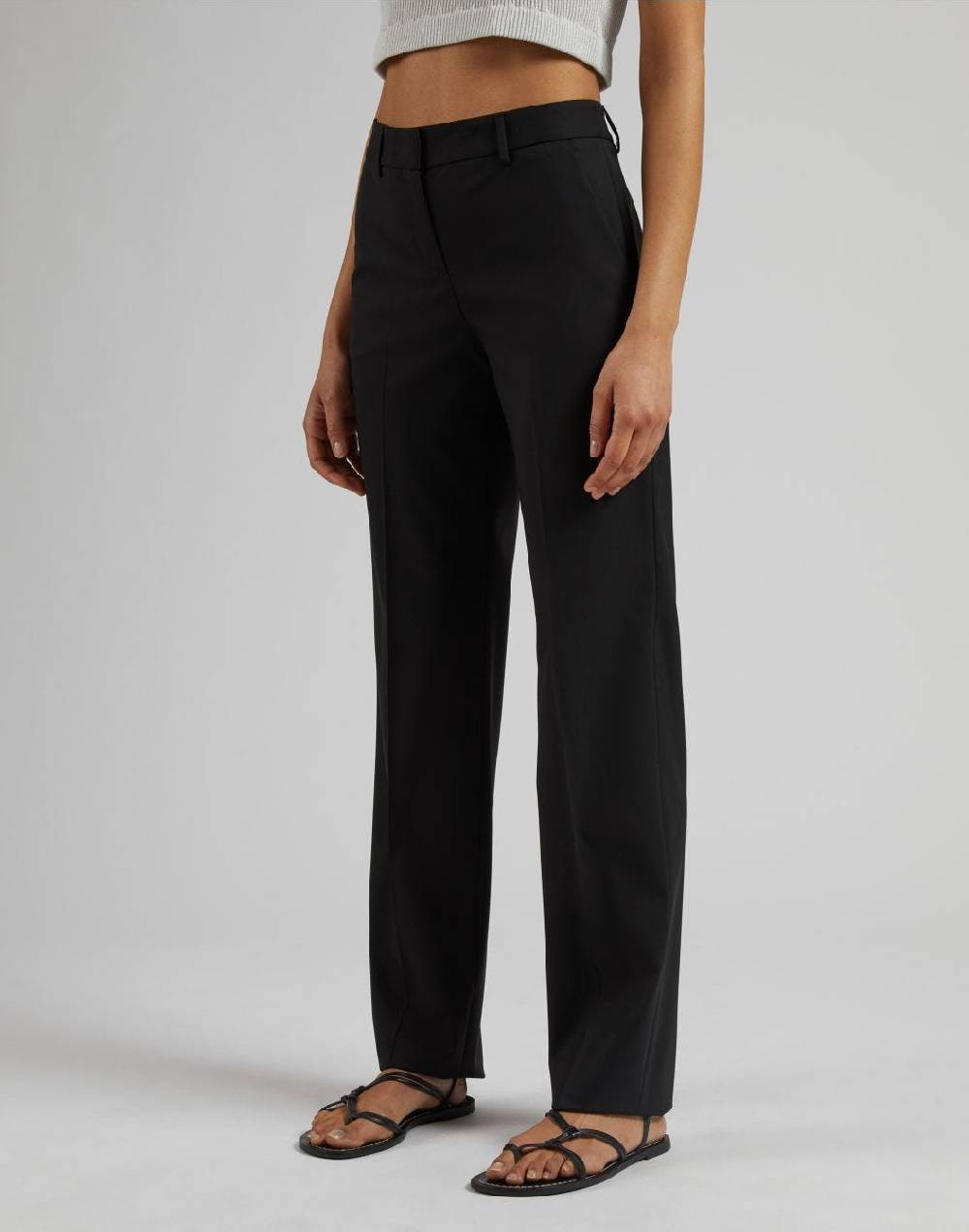 Lardini Pantalone nero gamba dritta regolare in tessuto di lana stretch Prezzo Ridotto