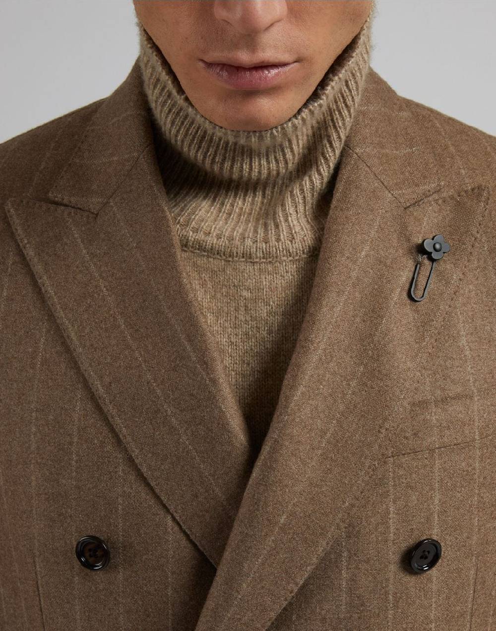 Lardini Abito special line in cashmere dai colori naturali Economico