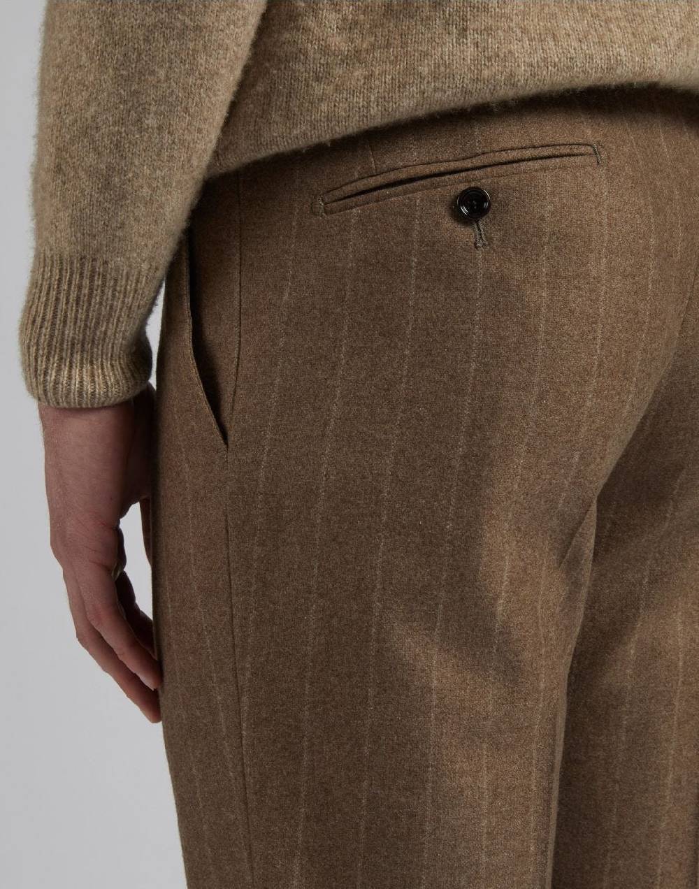 Lardini Abito special line in cashmere dai colori naturali Economico