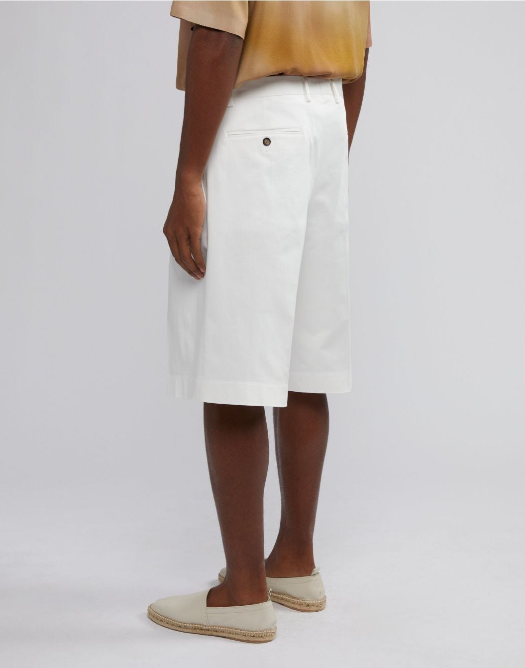 Lardini Bermuda comfort corto in cotone satin stretch bianco Qualità Garantita