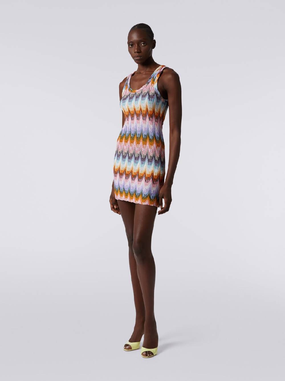 Missoni Mini-abito smanicato in viscosa zig zag con lurex In Vendita