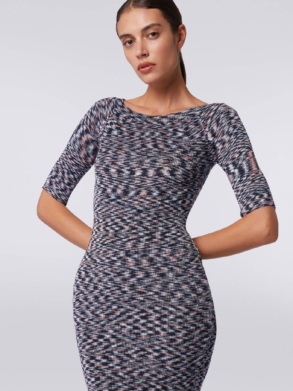 Missoni Mini-abito a maniche corte in misto viscosa fiammata Saldi