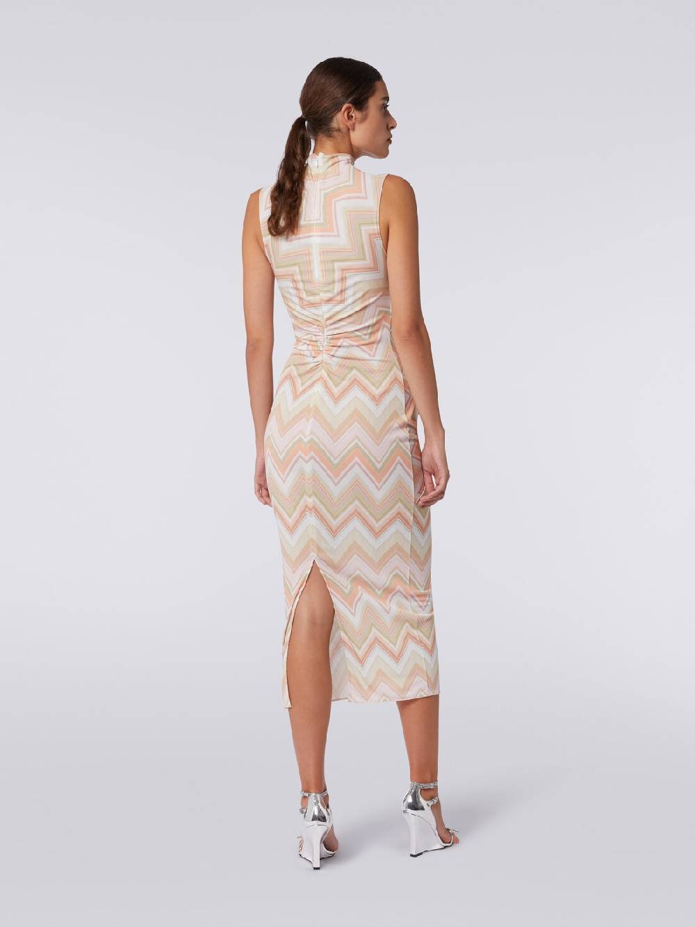 Missoni Abito longuette in viscosa zig zag con arricciature Nuova