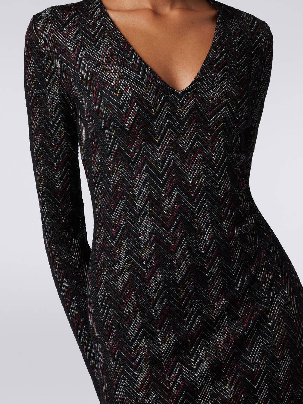 Missoni Abito lungo con scollatura a V in lana e viscosa zig zag 2025