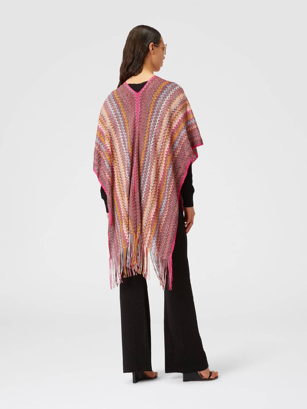 Missoni Poncho in maglia di viscosa zig zag con frange Convenienza