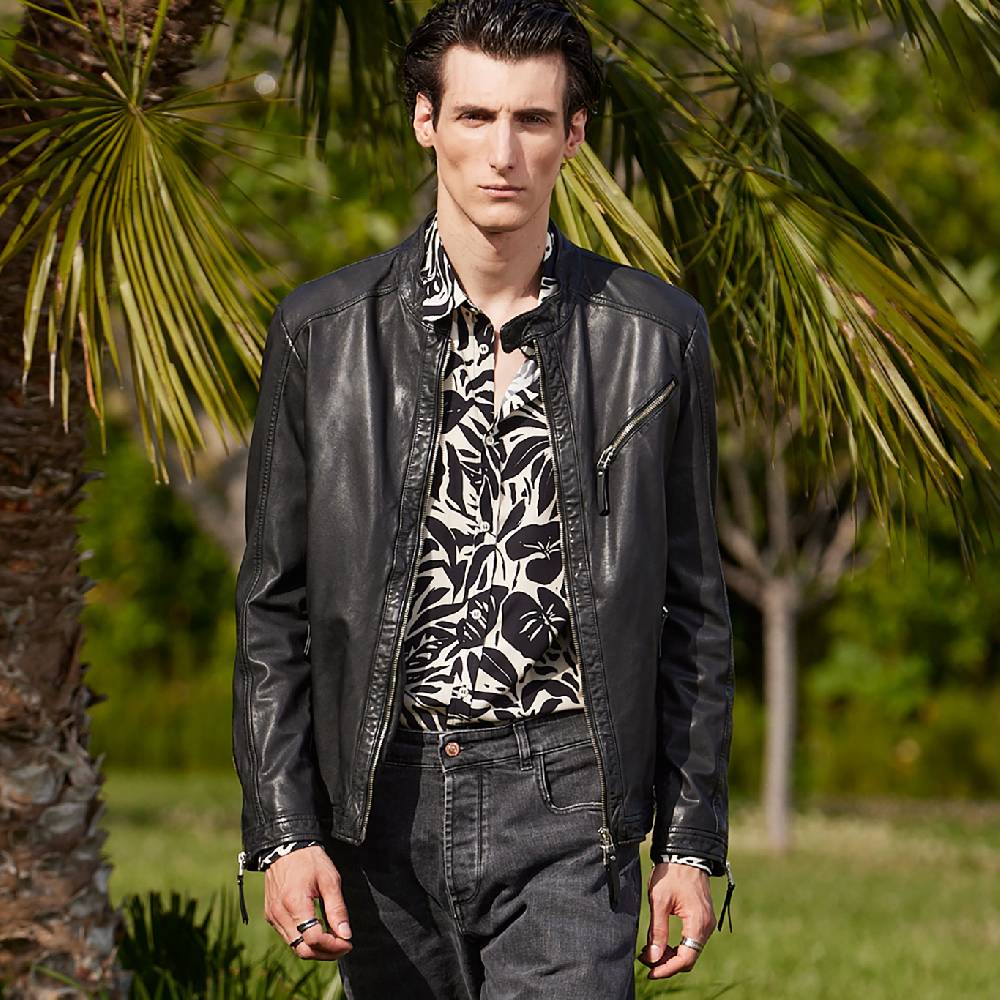 Officina 36 Biker nero in nappa lavata In Vendita