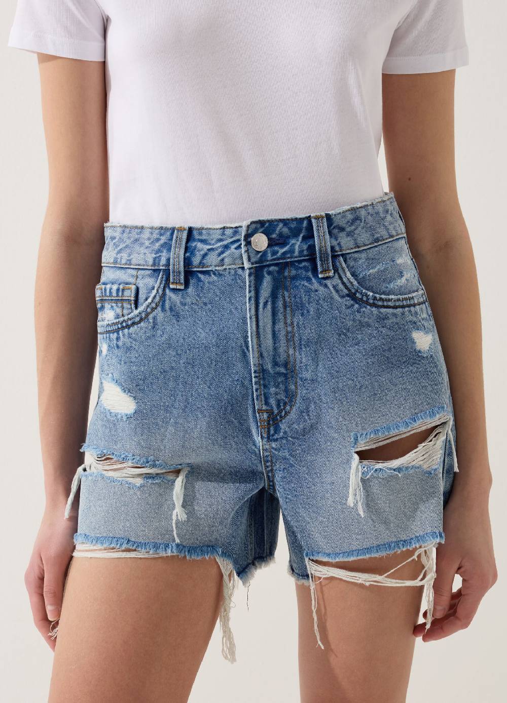 Ovs Shorts in denim con strappi a vita alta Qualità