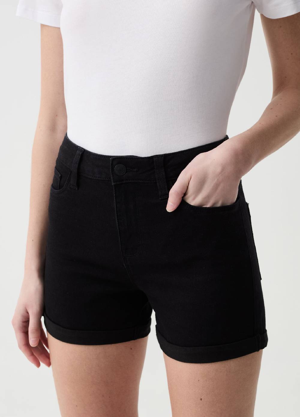Ovs Shorts in denim con risvolti Outlet