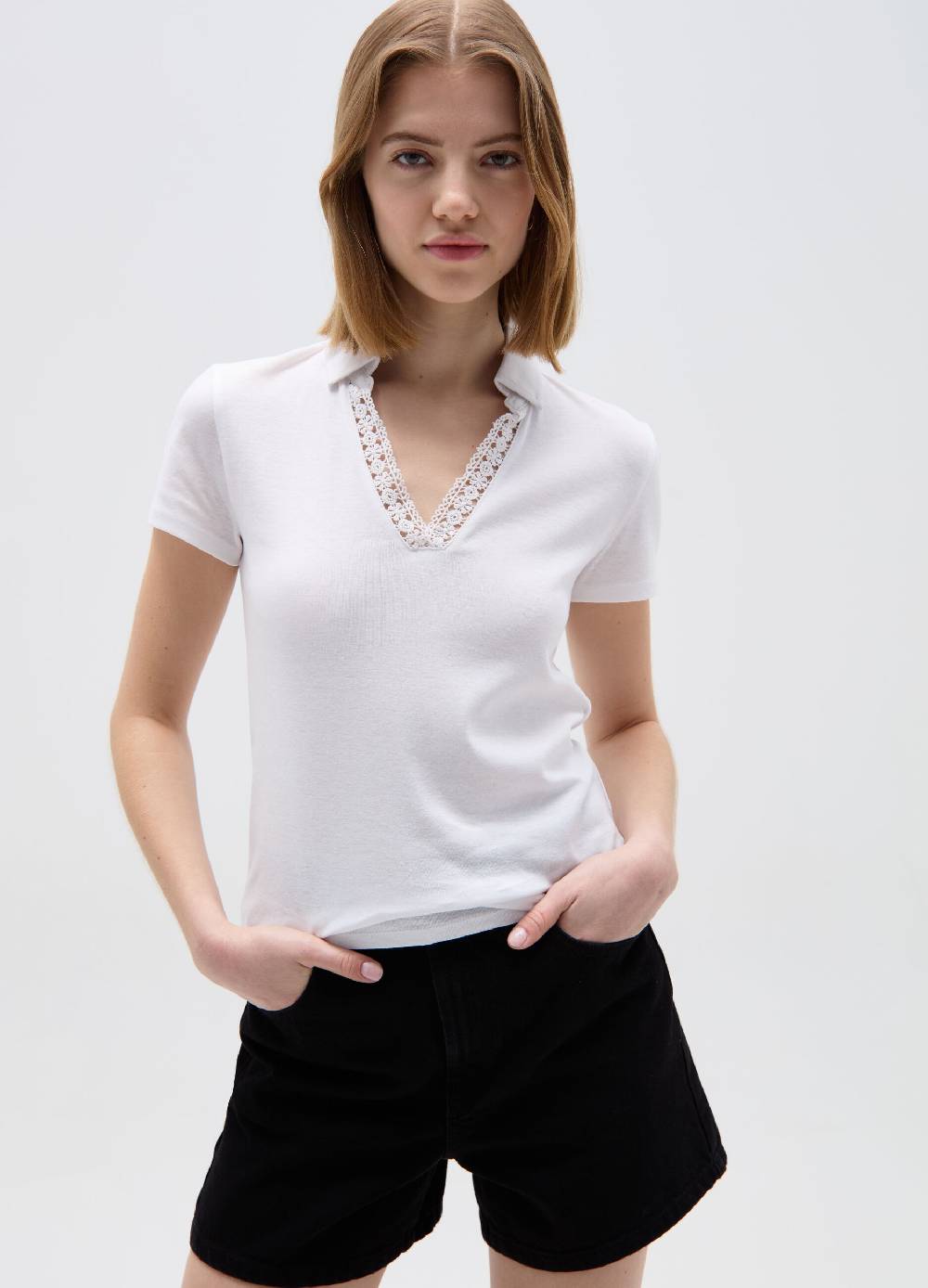 Ovs T-shirt scollo a polo con inserto crochet Affare Del Giorno