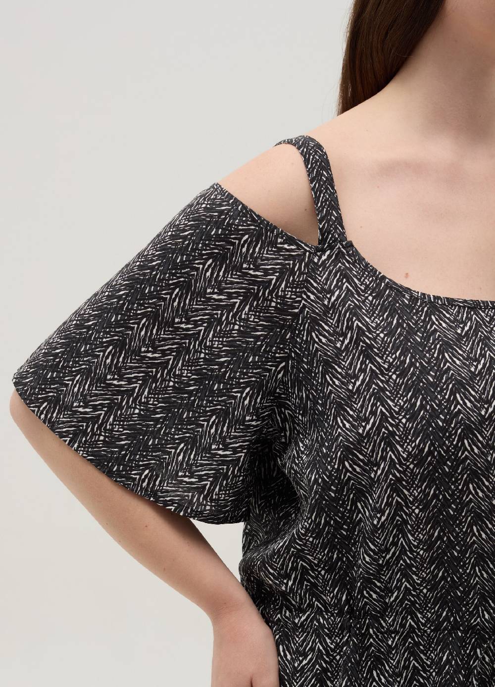 Ovs Blusa stampata con spalle scoperte Curvy Presa