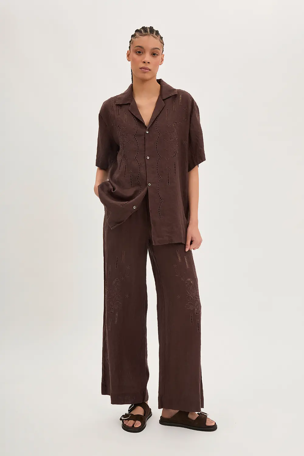 P.A.R.O.S.H. PANTALONE IN LINO CON RICAMO Offerta
