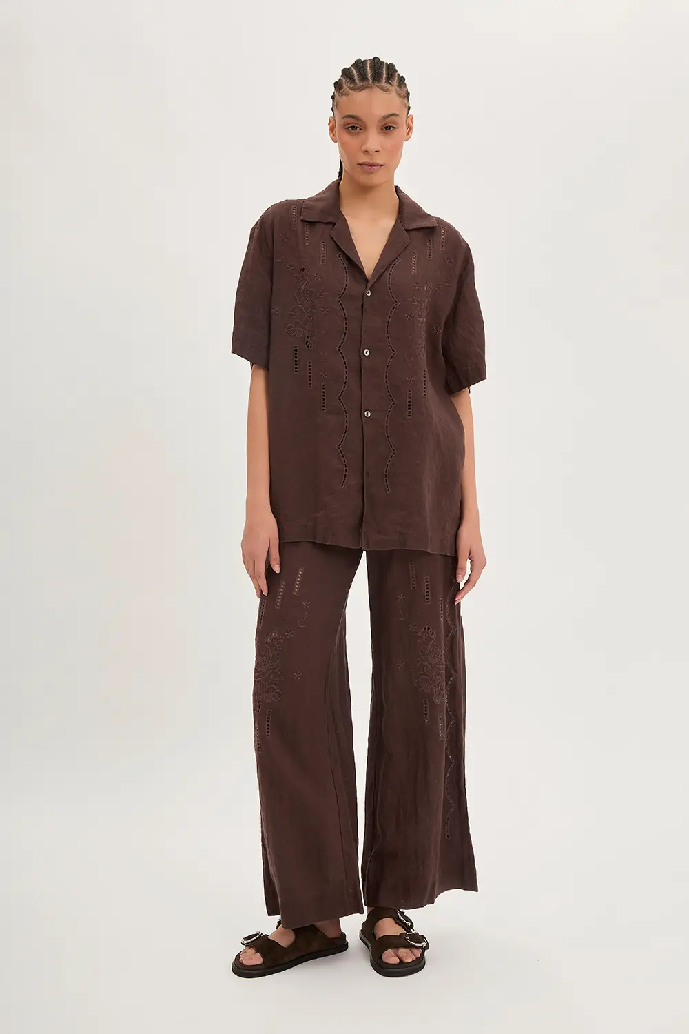 P.A.R.O.S.H. PANTALONE IN LINO CON RICAMO Offerta